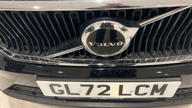 Volvo XC40 2.0 B3P Core 5dr Auto Petrol Estate